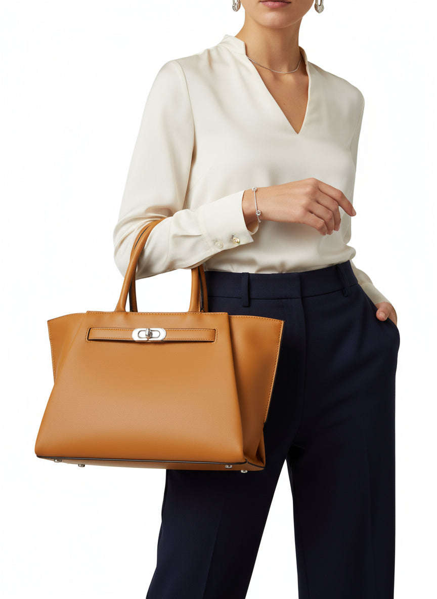 Dyness Shoulder Trapeze Handbag